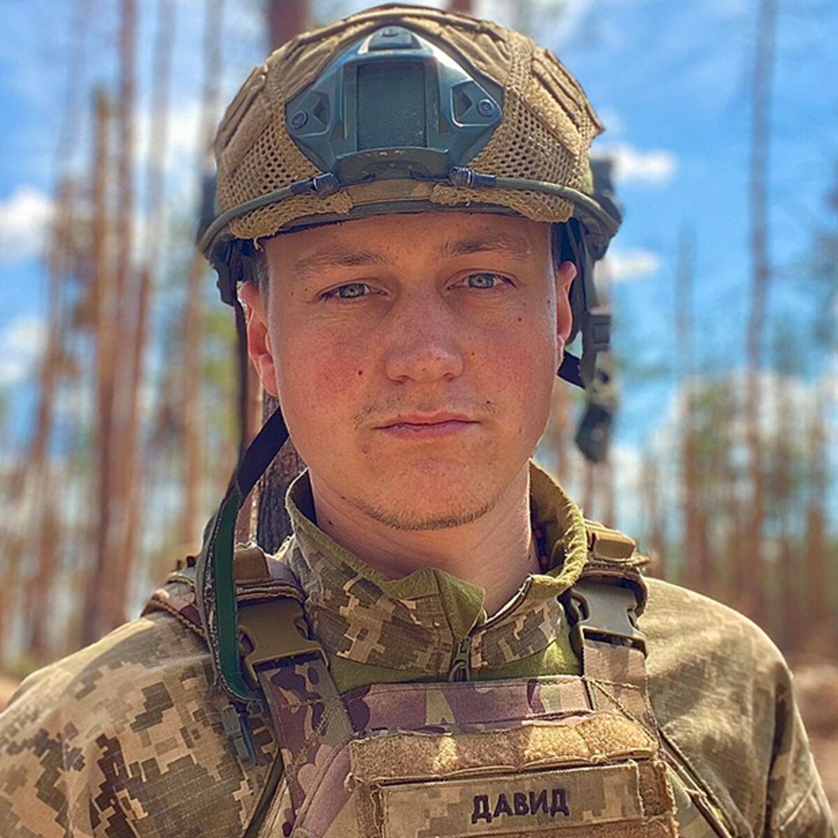 Вірші, що повертають до реальності: творчість українського поета Артура Дроня