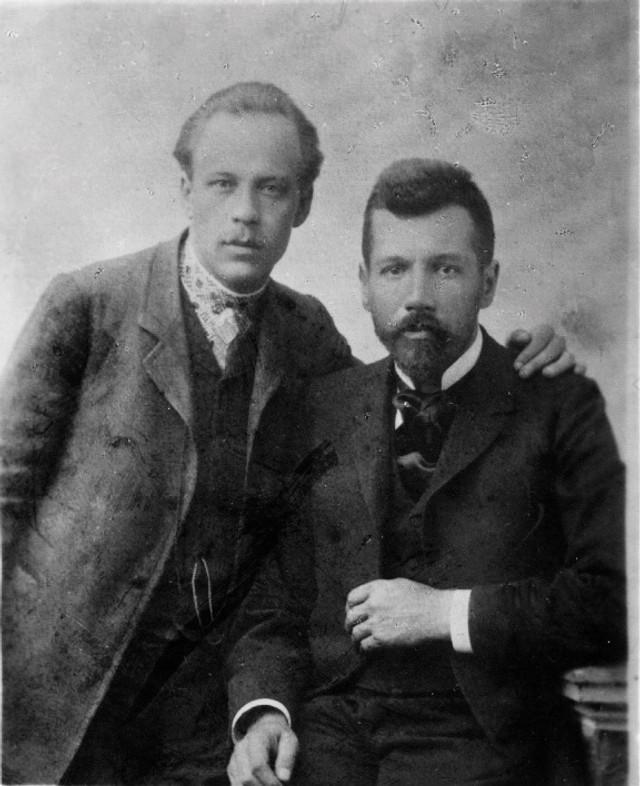 Микола Вороний (справа) та Михайло Коцюбинський (зліва), 1903 рік - фото 551959