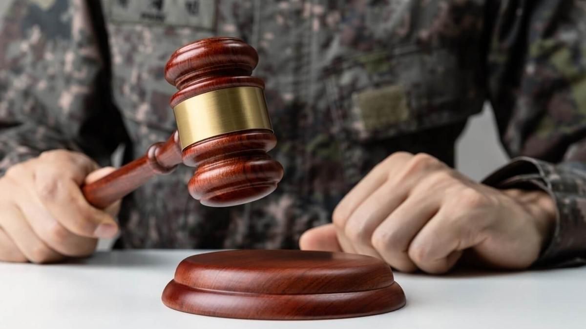 З якими хворобами не беруть в армію у 2025 році: хвороби хребта за статтею 64 розкладу хво - фото 1