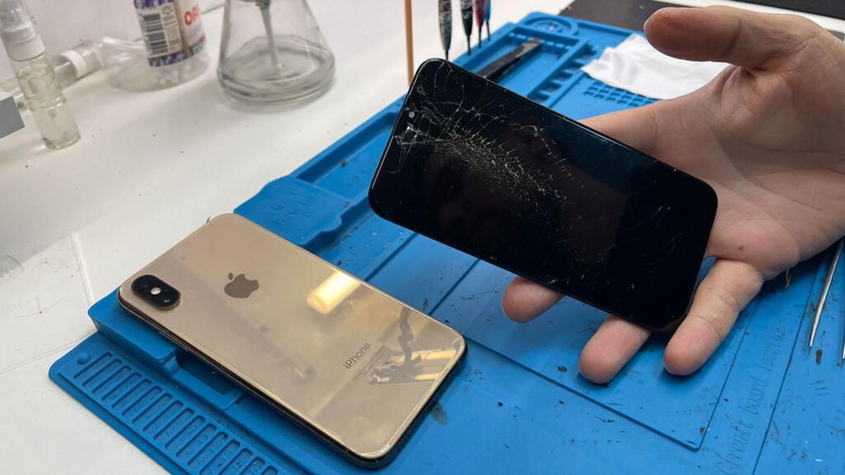 Ремонт телефонів: що робити, якщо гаджет зламався - фото 1