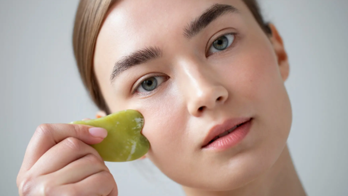 Найпопулярніші різновиди косметики для обличчя: що варто мати у доглядовій косметичці? - фото 1