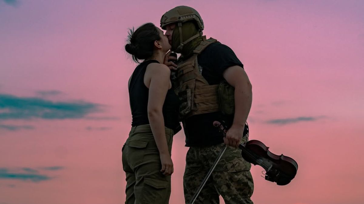 Скрипаль Moisei освідчився коханій просто зі сцени під час концерту KOLA