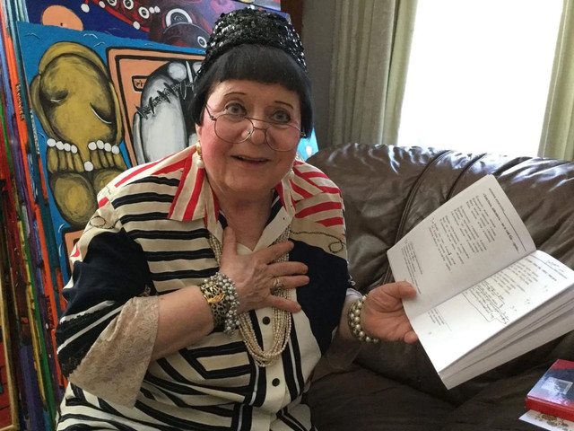 Емма Андієвська – українська письменниця, поетеса та художниця - фото 553200