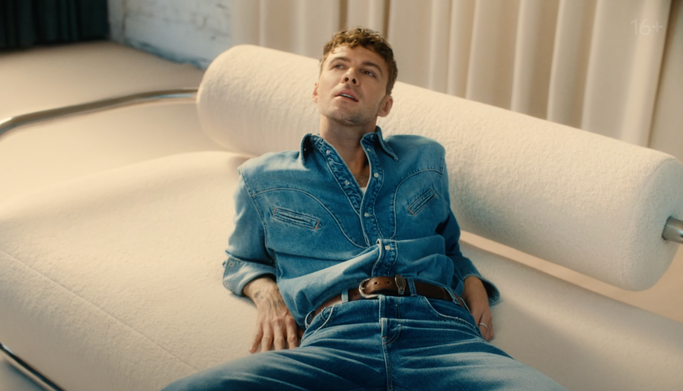 Макс Барських порушив тему ментального здоров'я у своїй новій відеороботі