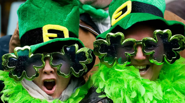 Ще один символ свята – конюшина з трьома листками - фото 553214