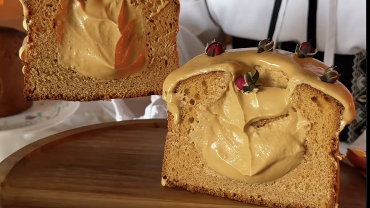 Не залишиться жодної крихти: готуємо паску "варена згущенка"