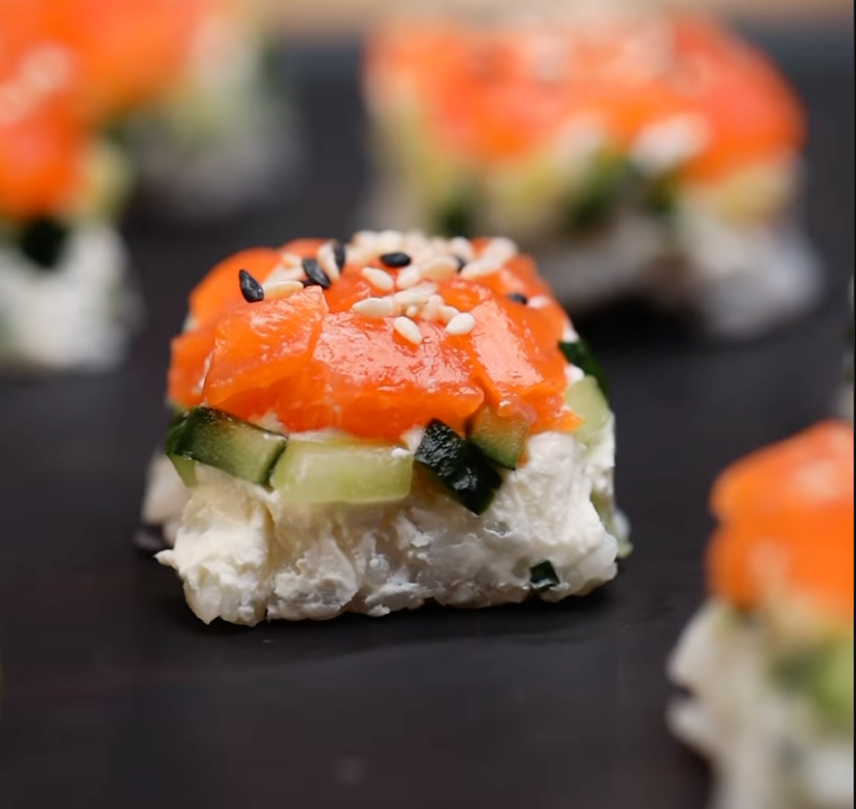 Смачно та дуже просто: готуємо ліниві суші разом з Ектором