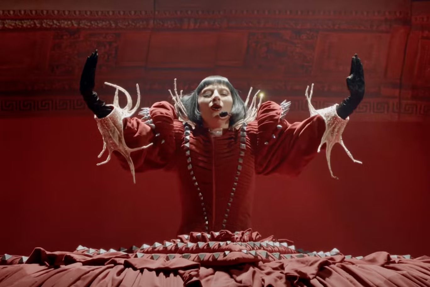 Незабутній перформанс: Леді Гага вразила глядачів грандіозним шоу на фестивалі Coachella