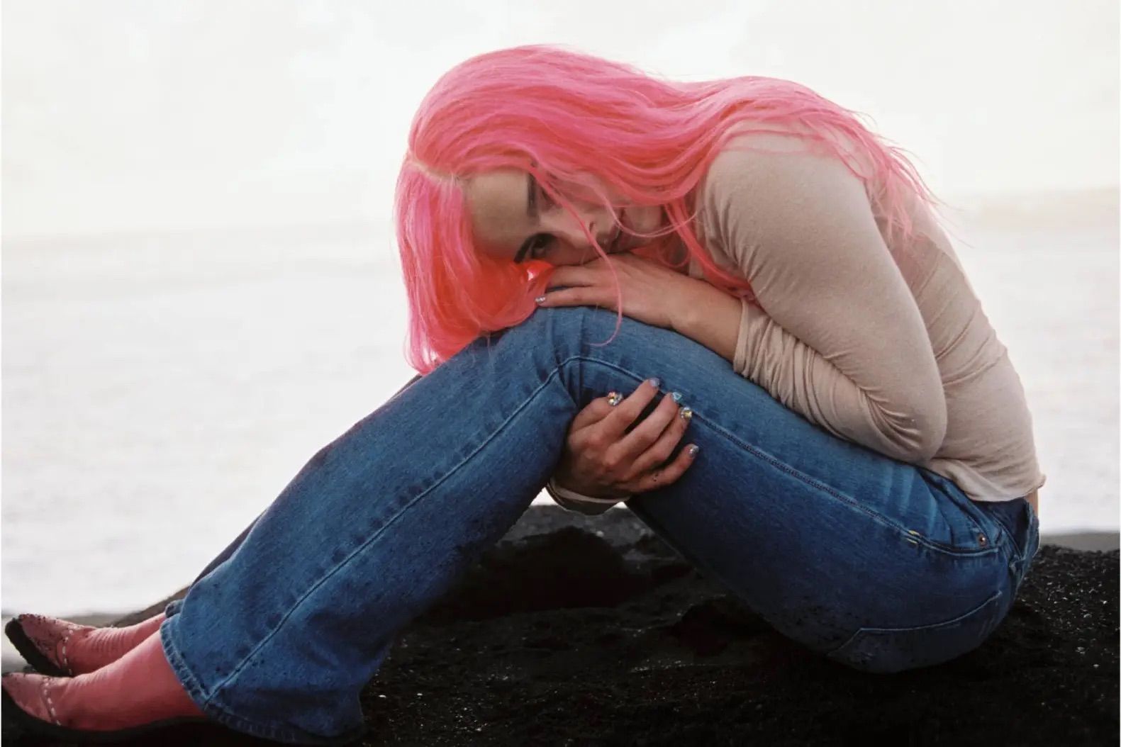 Танцювальний хіт: Еддісон Рей презентувала новий сингл "Headphones On" та кліп до нього