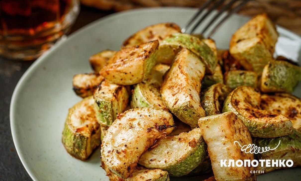 Що приготувати на вечерю: запечені страви з кабачків