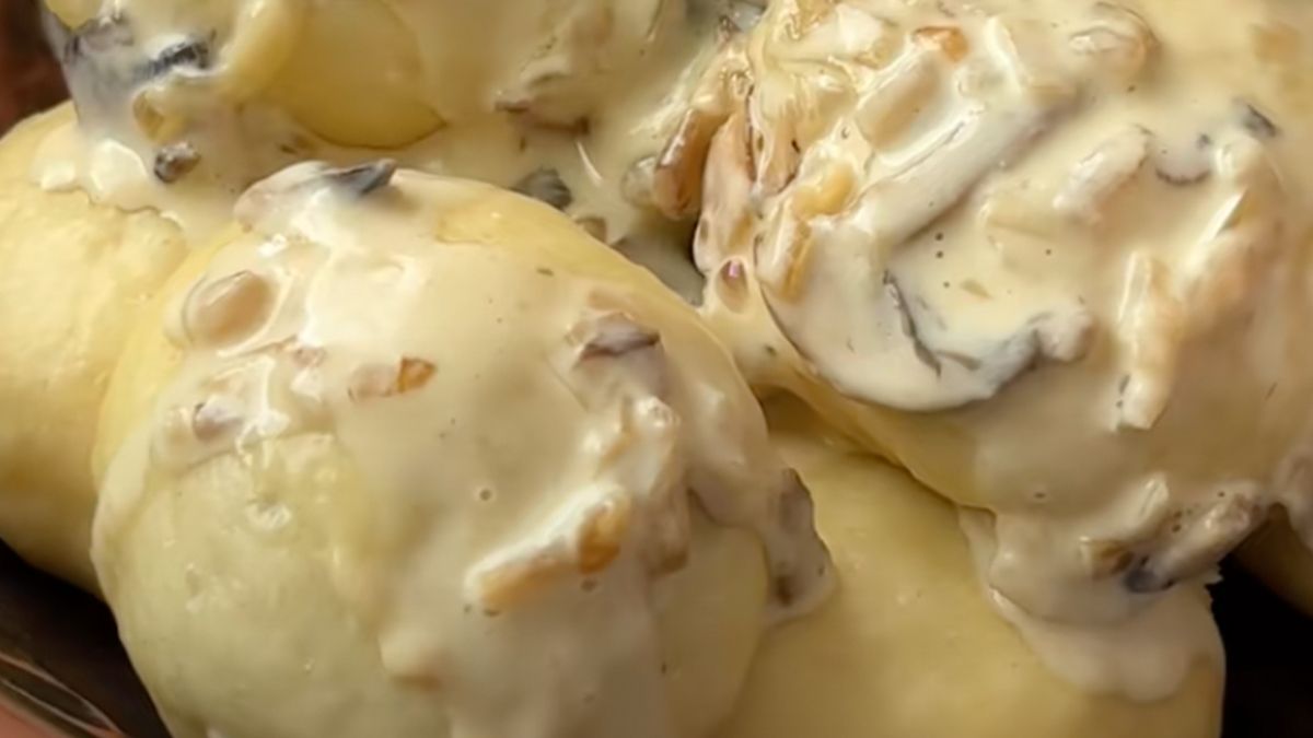 Страва зі смаком традицій: як приготувати полтавські галушки з грибами