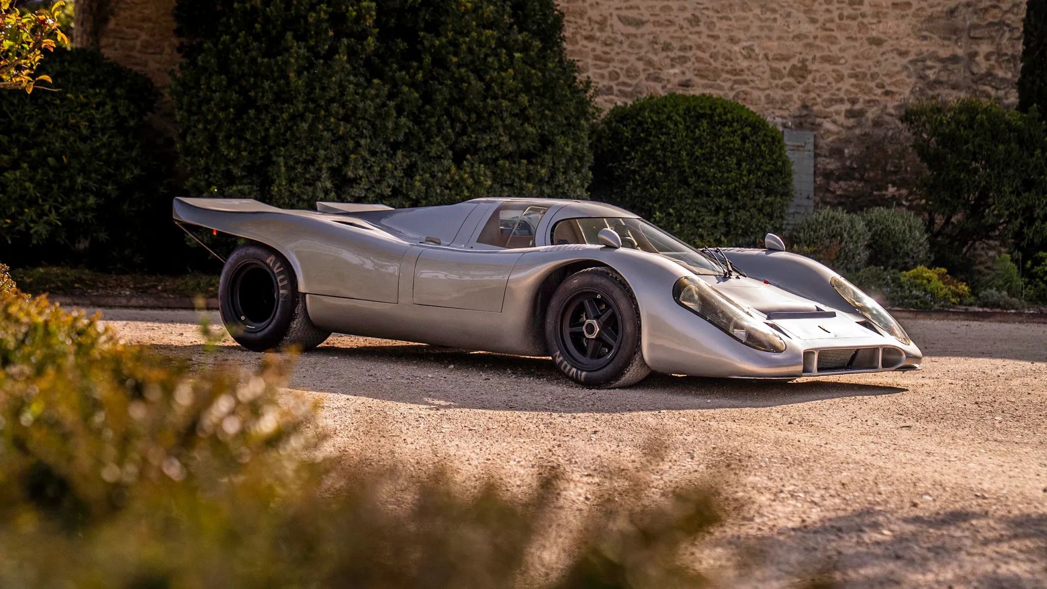 Porsche дражнить нас гіперкаром, на який надихнув 917 - фото 1