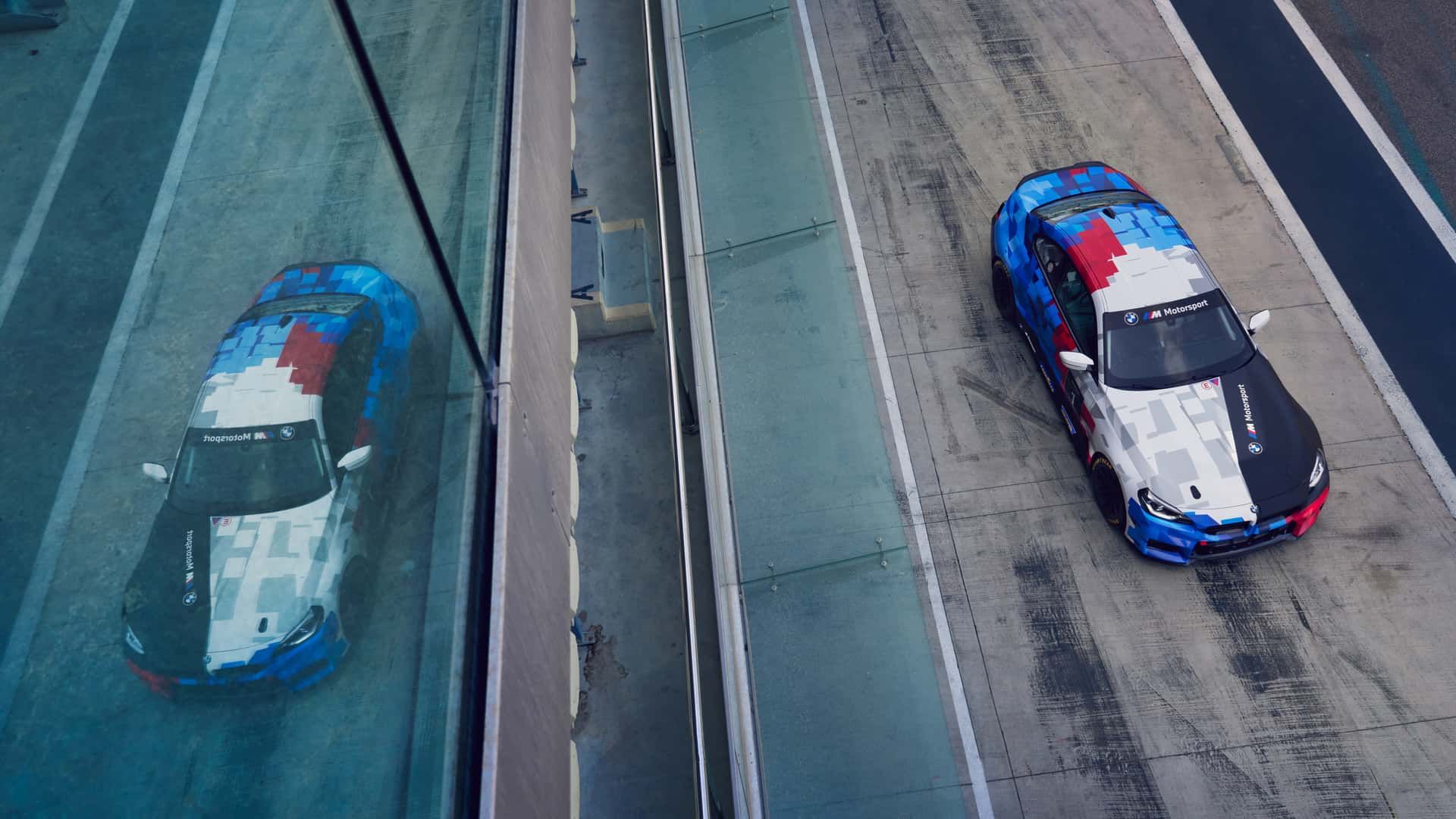 Гоночне авто початкового рівня BMW M2 Racing - фото 1