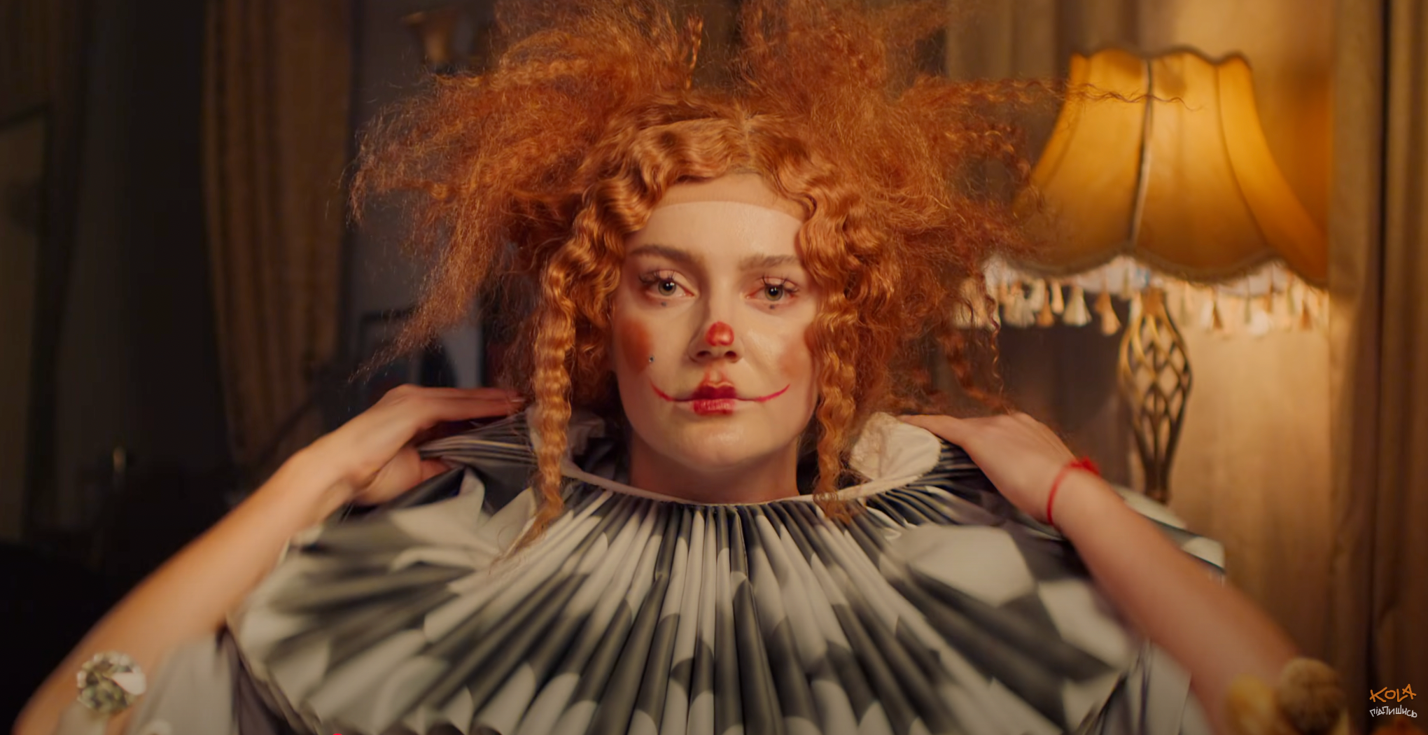 KOLA зняла "маску окейності" у новому кліпі: дивіться відео на пісню "Блюз"