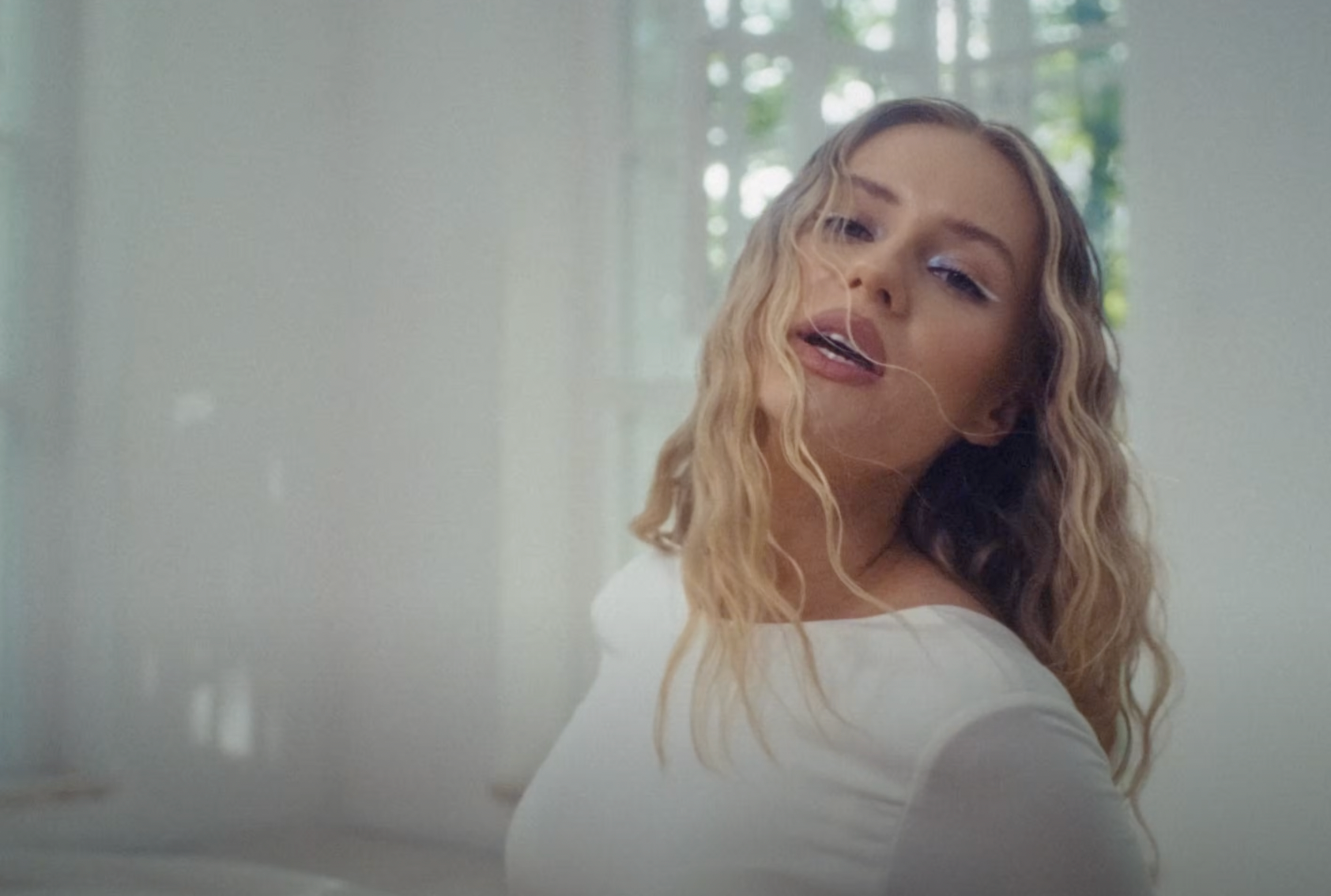 Domiy представила кліп на пісню "Чи не так?" - фото 1