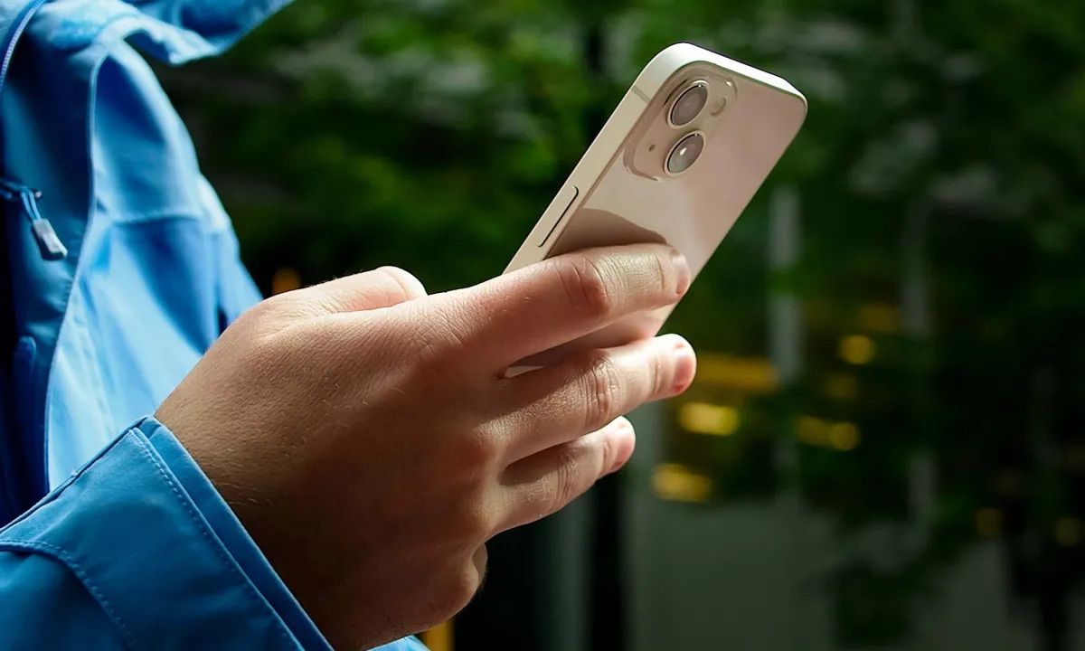 Що відомо про хакерські атаки на iPhone - фото 1