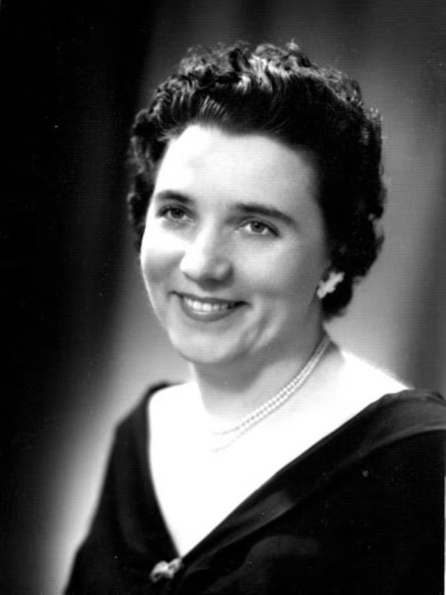 Анна-Євгенія Музика (Ярослава Стецько) в молодості - фото 556445