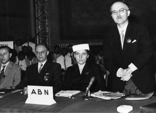 Ярослава і Ярослав Стецьки на конференції Антибільшовицького блоку народів (АБН), Тайвань 1955 рік - фото 556447