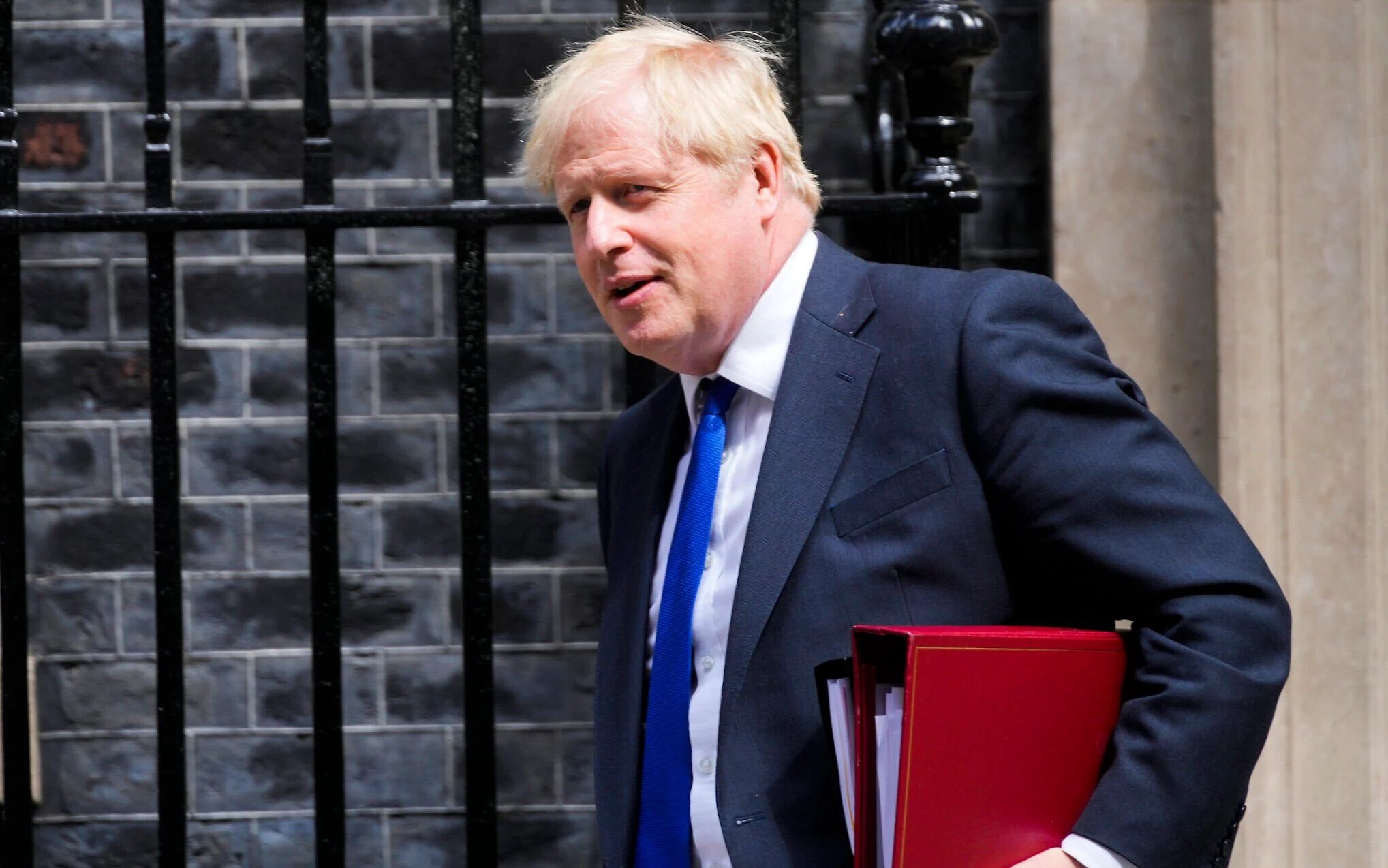 Джонсон з'явився у куртці від українського бренду - фото 1