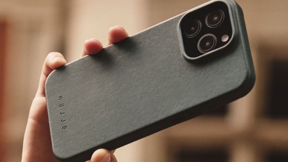 Топ три преміальні чохли для iPhone 16 Pro Max - фото 1