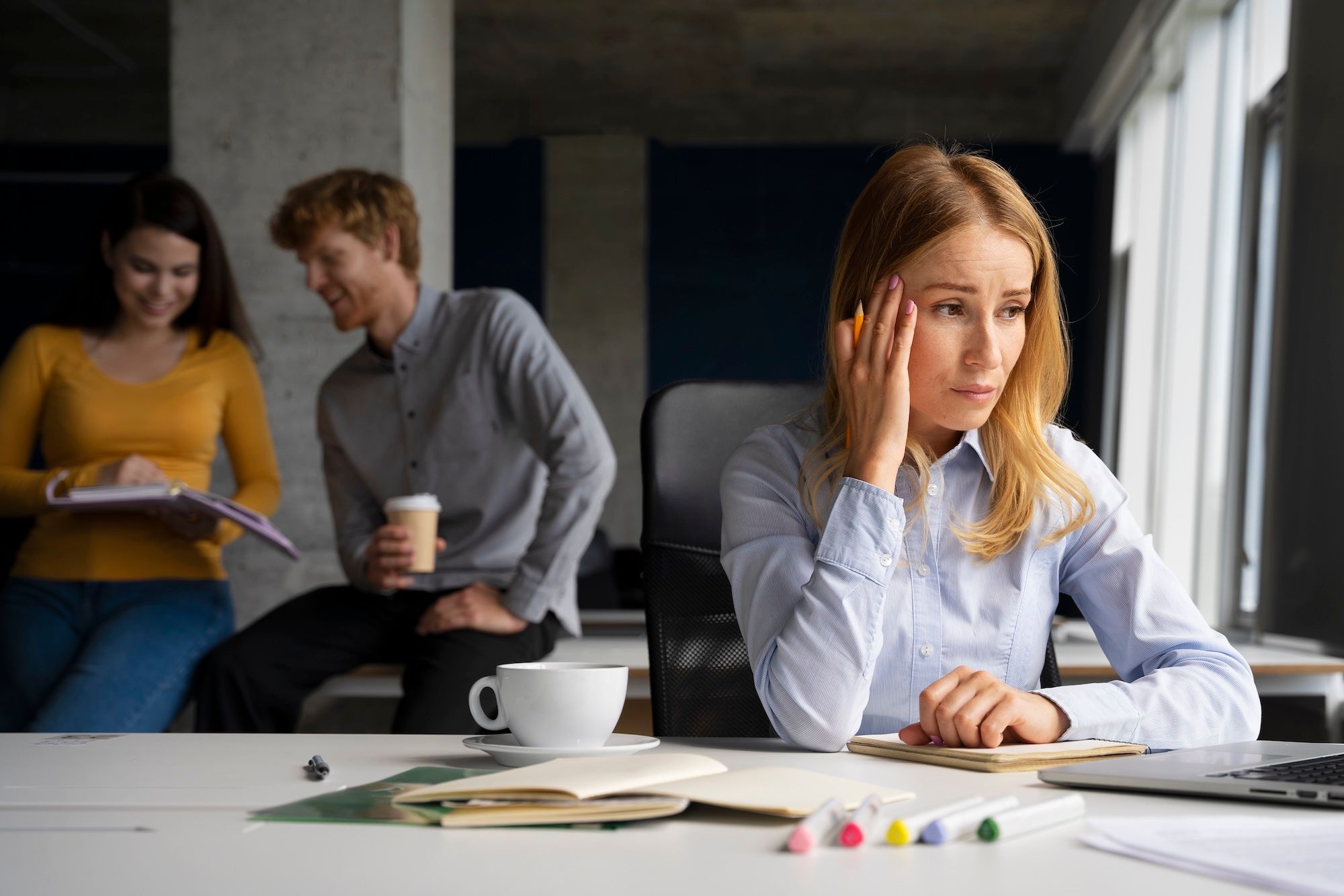 Два знаки Зодіаку, на які чекають виклики на роботі: як уникнути підступу від колег