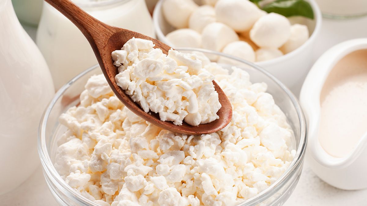 Чим корисний кисломолочний сир - фото 1