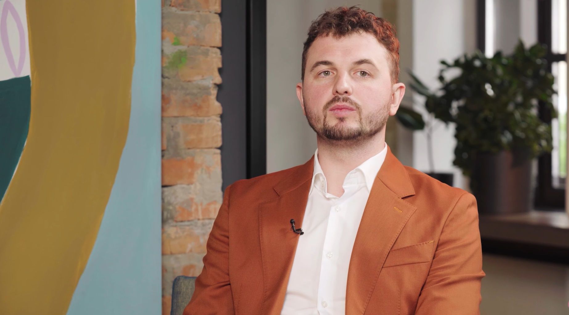 "Я чув, як він дзижчить, прискорюється": у будинок Жені Яновича влучив російський дрон