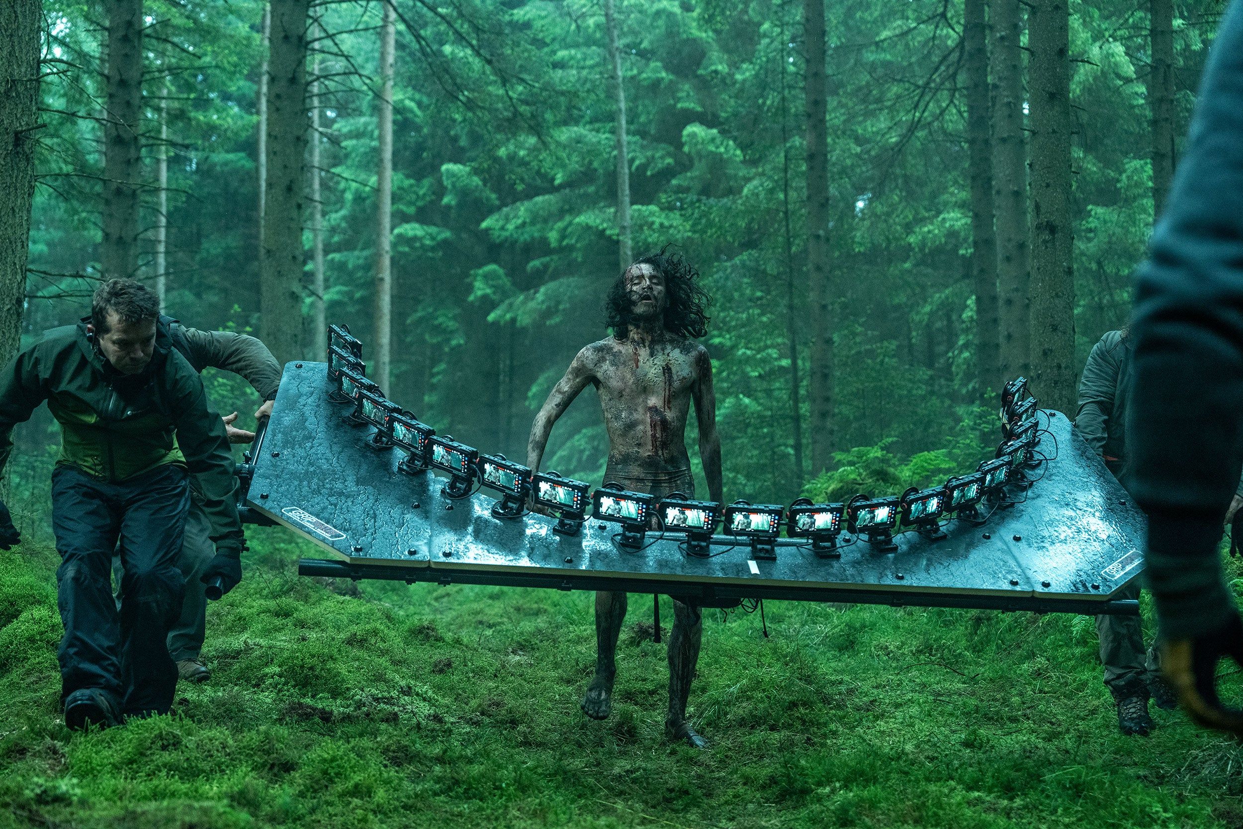 Фільм "28 років потому" знімали на 20 iPhone одночасно, щоб досягнути ефекту "Матриці"