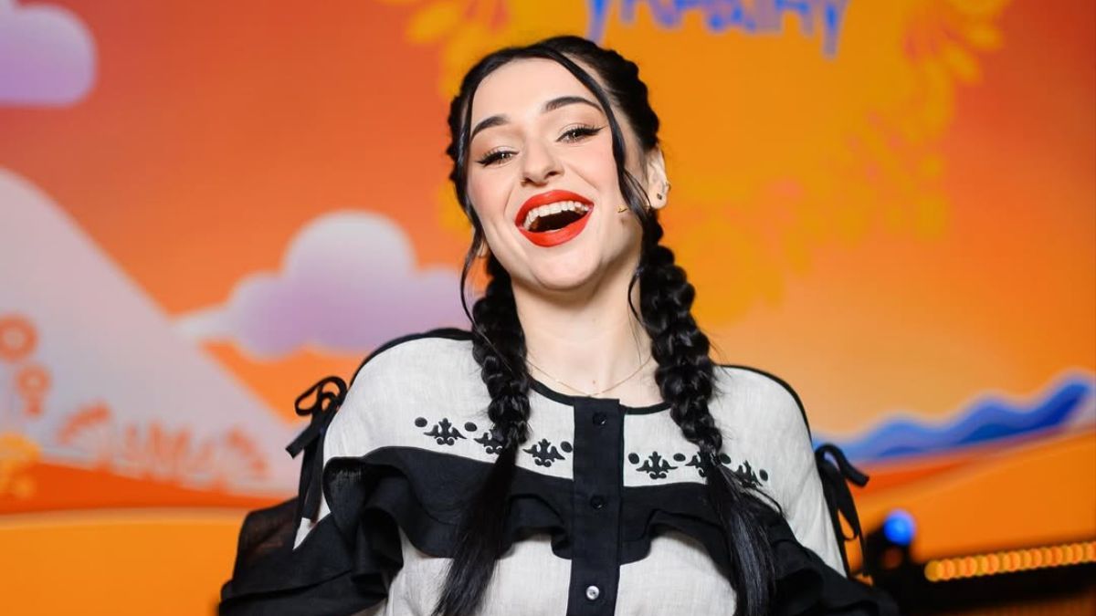 Провідниця у світ міфології: FIЇNKA озвучила циркове шоу 