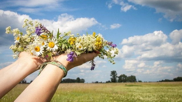 Коли Зелені свята за новим календарем: дата, історія і традиції - фото 557799
