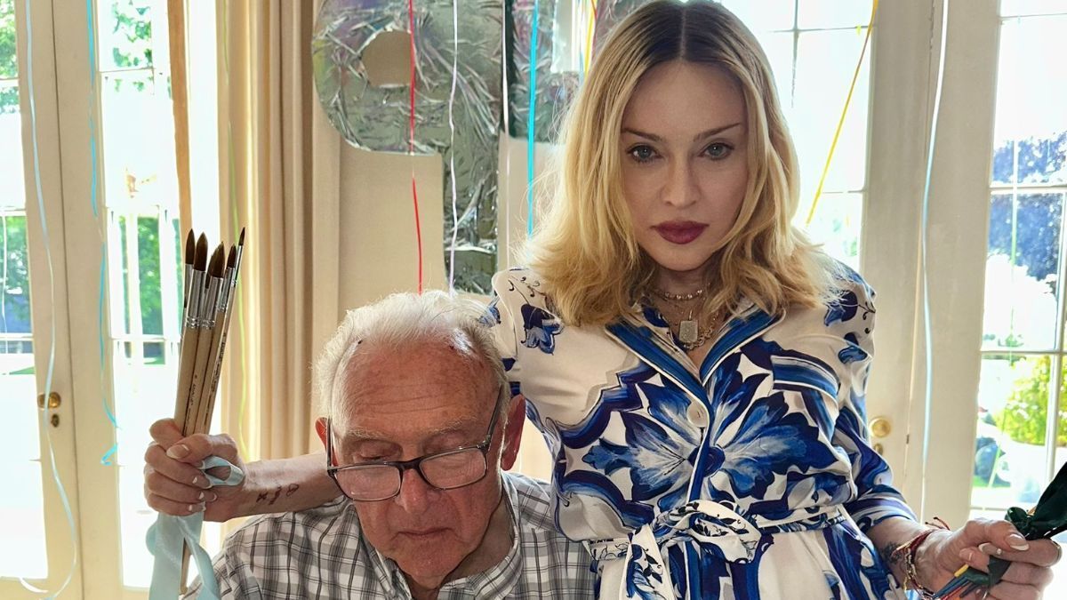 Пережив багато війн і втрат, – Мадонна виклала рідкісні фото з її 94-річним батьком