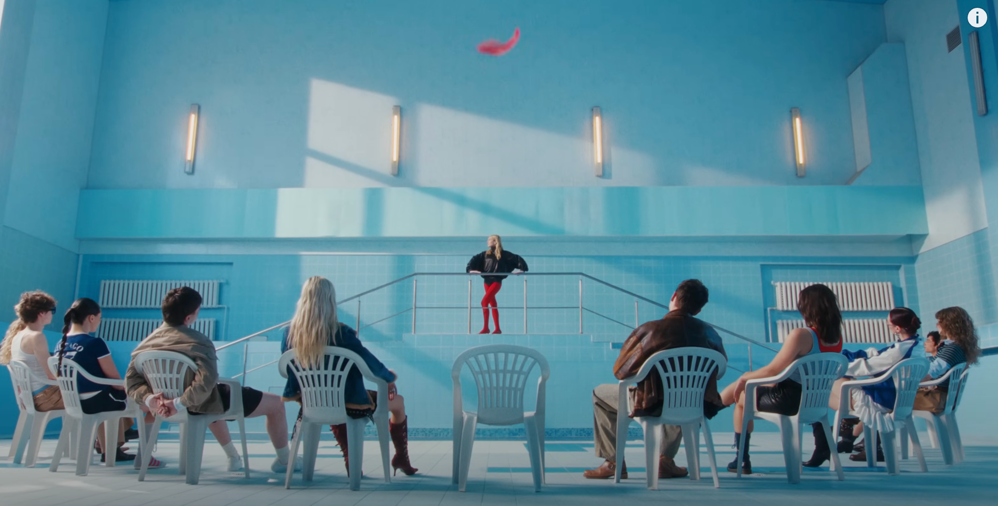 ROXOLANA випустила кліп на пісню "Бардак" - фото 1