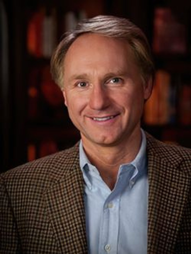 Ден Браун – американський письменник, журналіст, музикант - фото 558434