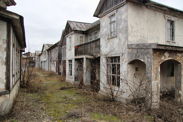 Новий тревел-тренд: загадкове й покинуте село під Києвом віруситься у мережі - фото 558455