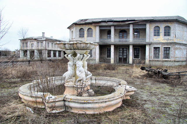 Новий тревел-тренд: загадкове й покинуте село під Києвом віруситься у мережі - фото 558457