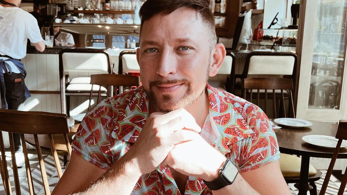 Учасник "Холостячки" Андрій Хветкевич зізнався, що його зрадив чоловік