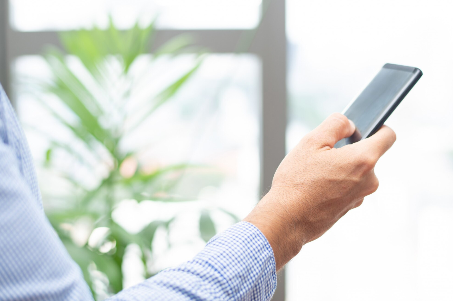 В ЄС тепер маркуватимуть смартфони на енергоефективність - фото 1