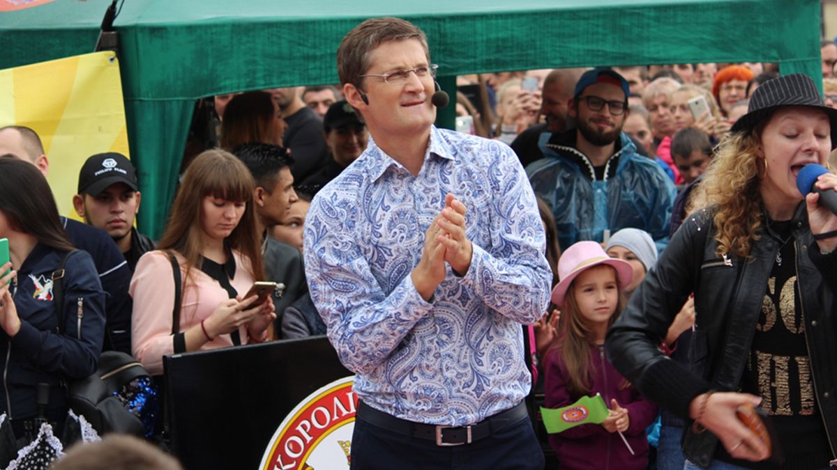 Легенда повертається: у Києві пройшли знімання "Караоке на Майдані" з Кондратюком