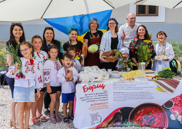 У Будапешті українці провели грандіозне Свято борщу: зварили аж 700 літрів - фото 558831