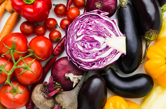 Налягайте на них: які овочі та фрукти обов'язково потрібно їсти у серпні - фото 558921