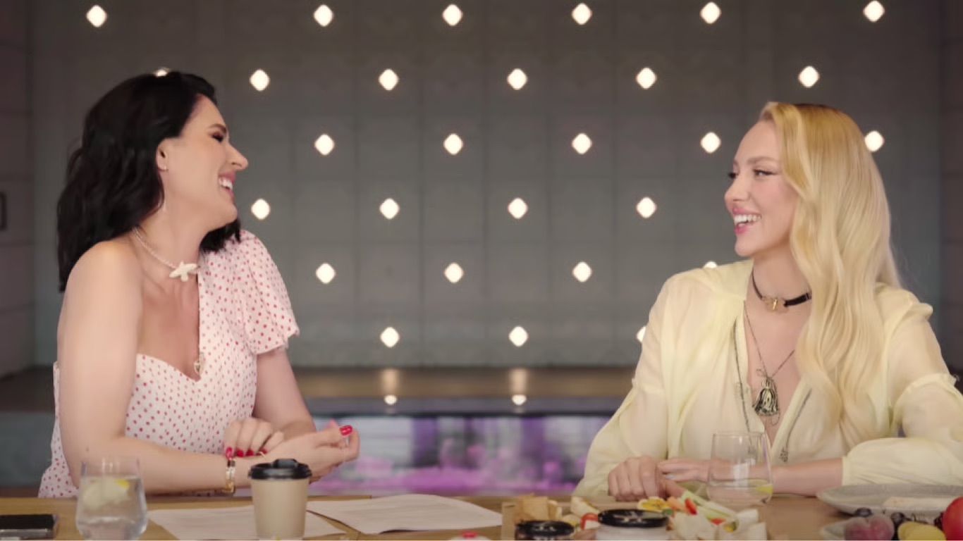 Полякову та Єфросиніну зворушив сюрприз у турі "Дорослих дівчат"