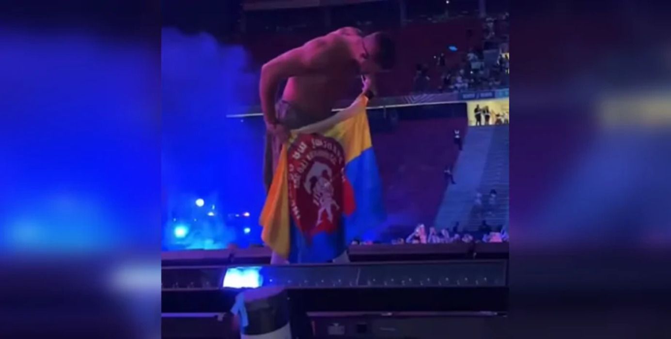 Фронтмен Imagine Dragons на сцені поцілував прапор 122 бригади ТрО: сильне відео