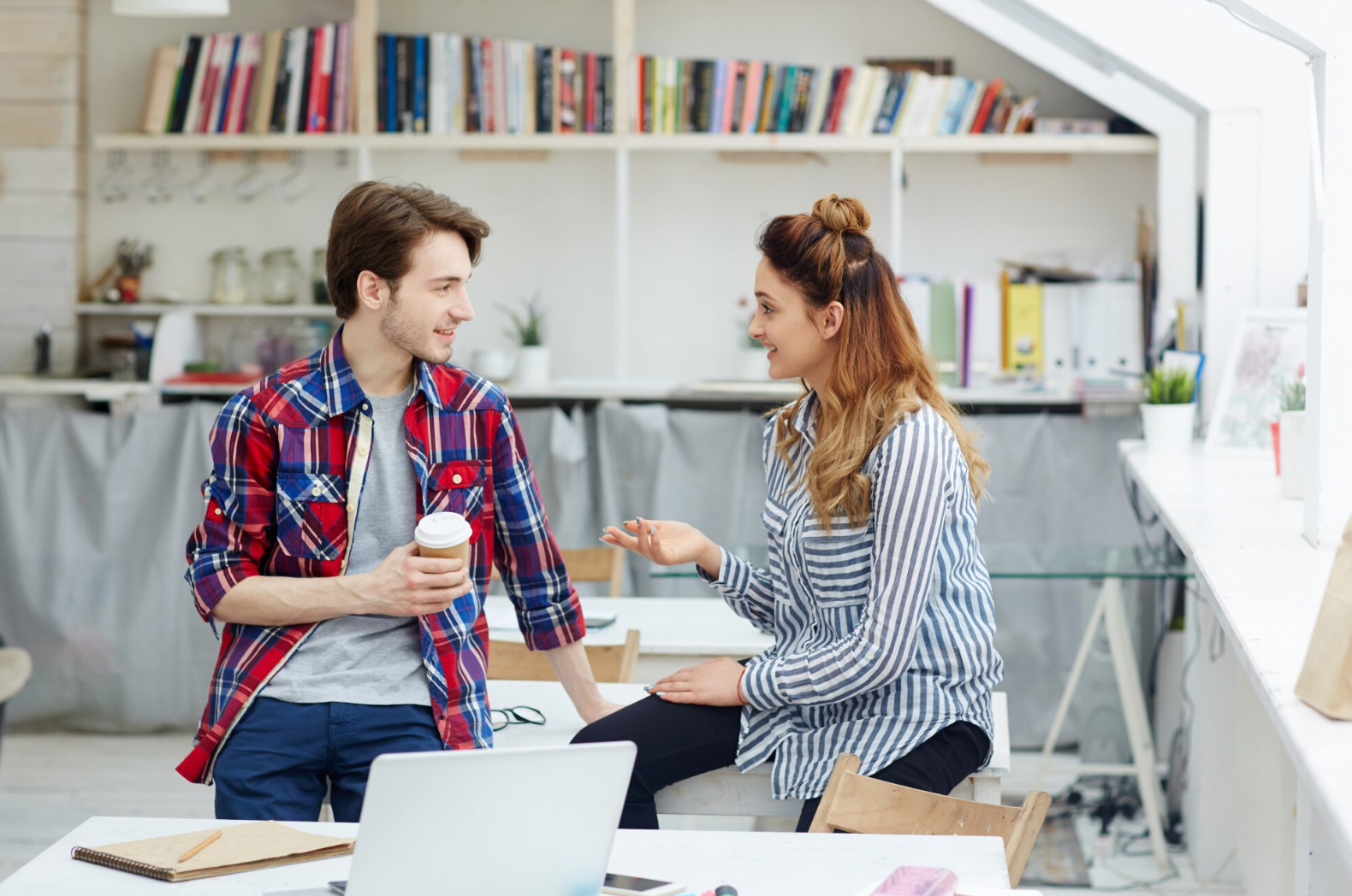 Уникайте цих фраз під час знайомства - фото 1