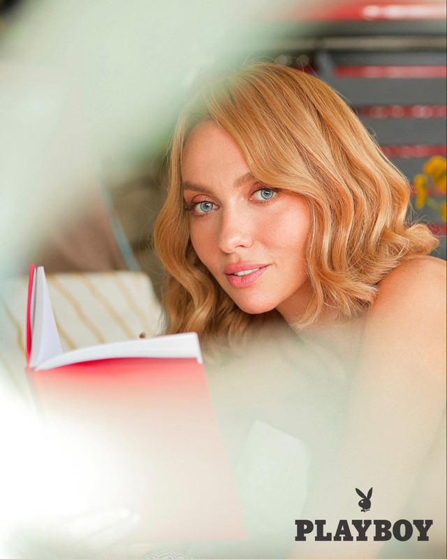 Відверта краса заради благодійної мети: Оля Полякова показала фото для Playboy - фото 559219