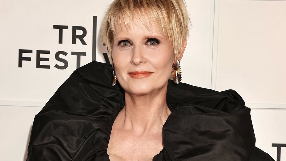 Третій образ за 2025 рік: зірка "Секс і місто" вигуляла вбрання українського бренду Bevza