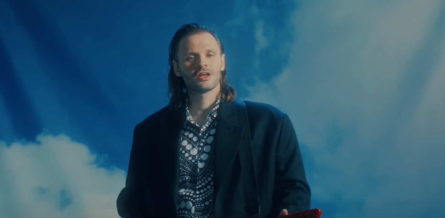 CHEEV представив романтичну композицію "Раз у житті"