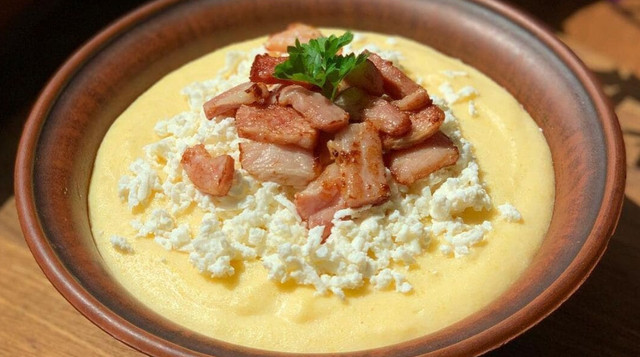 Відкрийте для себе смак Карпат: 5 автентичних страв, які обов'язково варто скуштувати - фото 559581