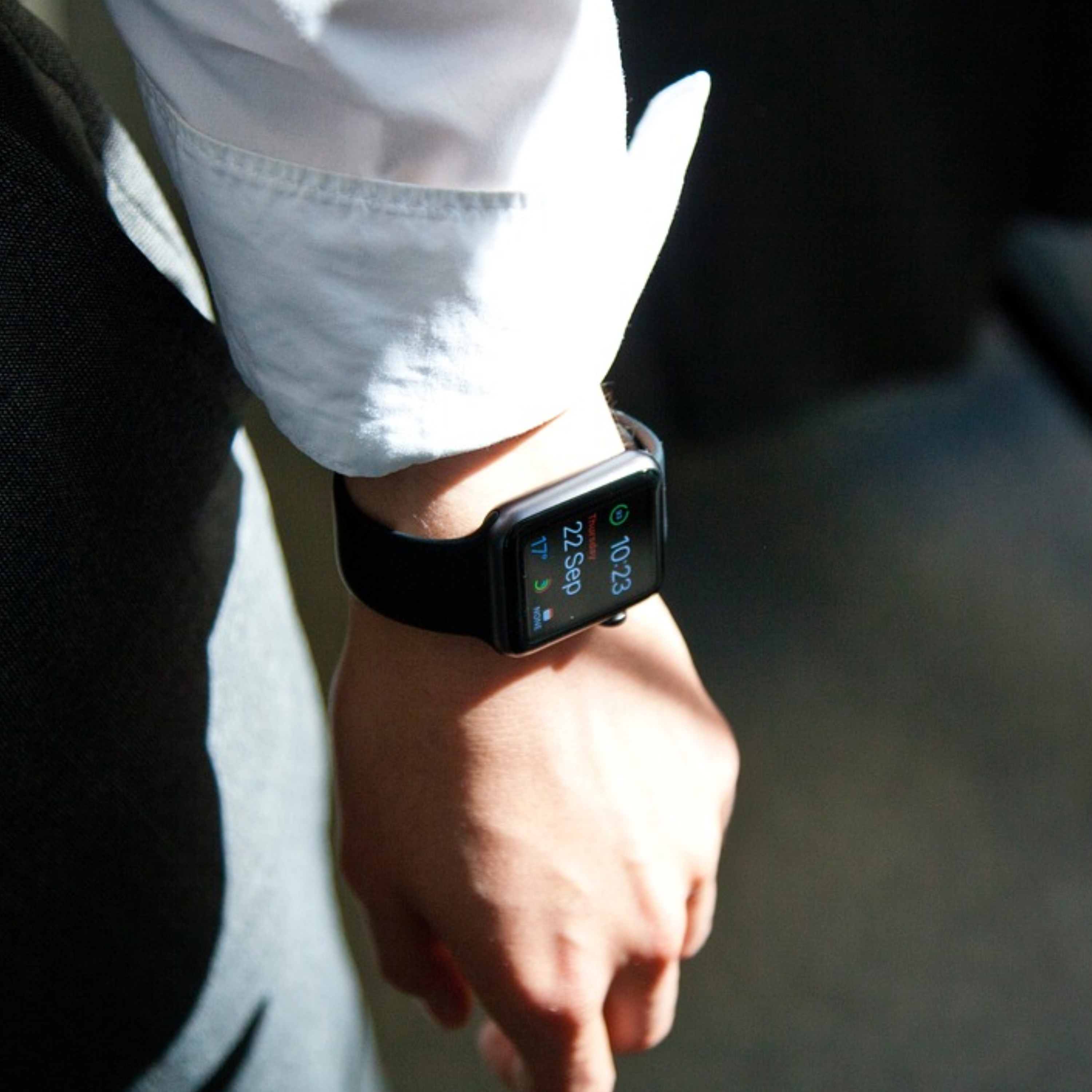 Apple та Samsung втрачають позиції: хто лідирує на ринку розумних годинників 2025