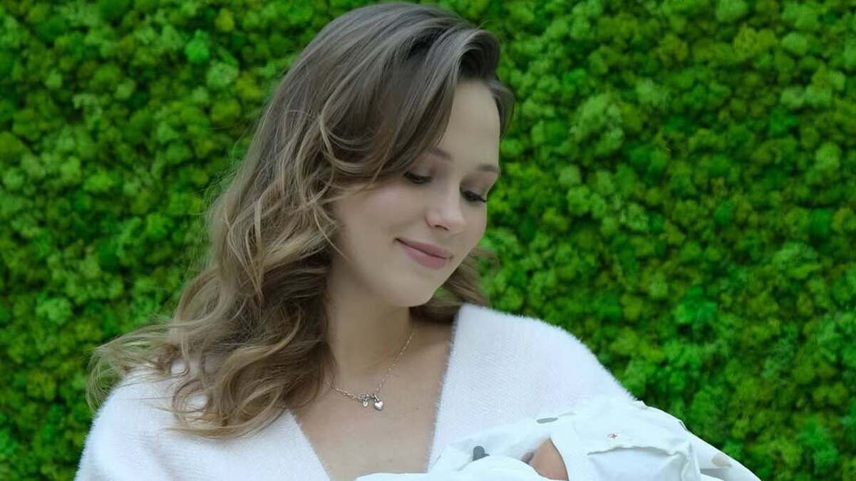 Анну Кошмал запідозрили у шлюбі з відомим українським актором: реакція зірки