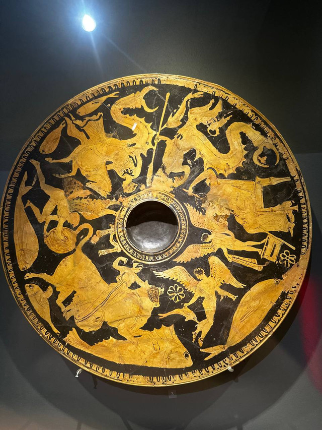 Музей береже найкоштовніші скарби минулого - фото 559620